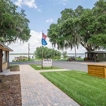 Idlewild Lodge And Rv Park Lake Panasoffkee Exteriör bild