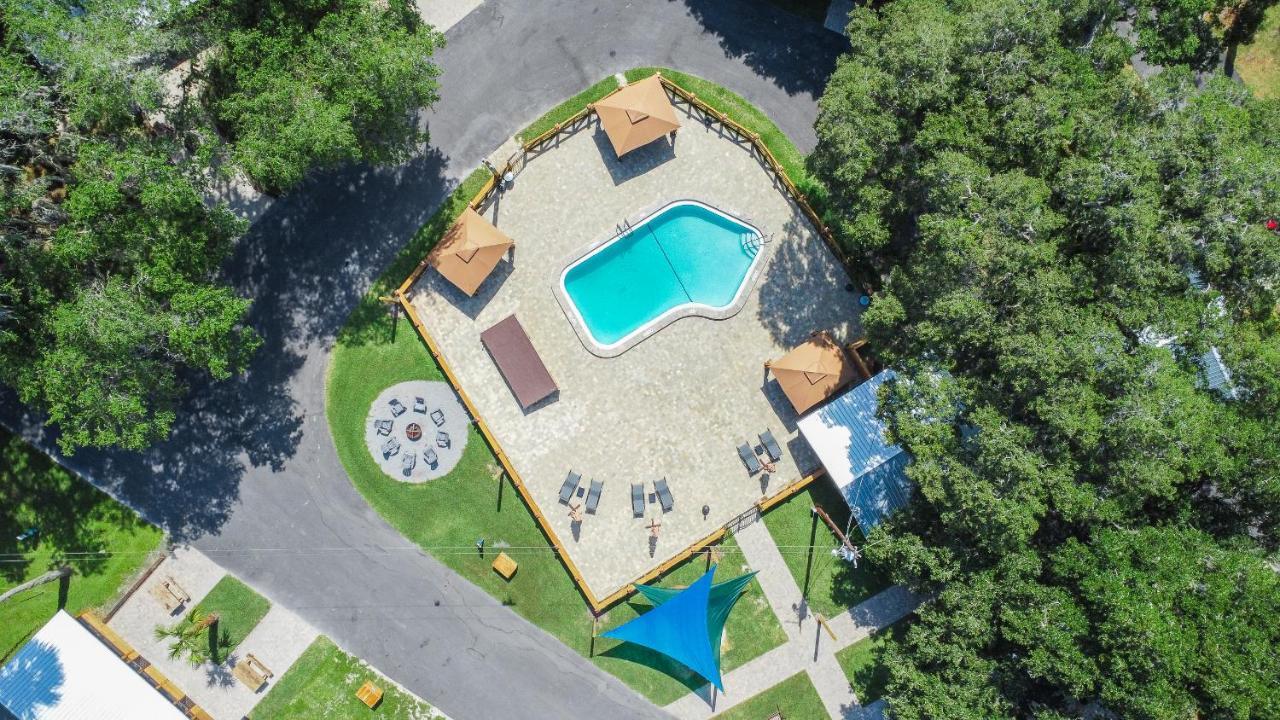 Idlewild Lodge And Rv Park Lake Panasoffkee Exteriör bild